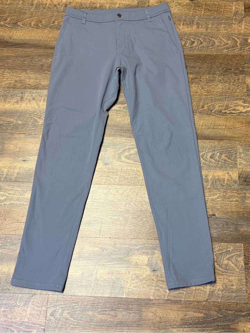Lululemon Commission Classic Fit Warpstreme Mens Chino Pants Size 32x33 Gray